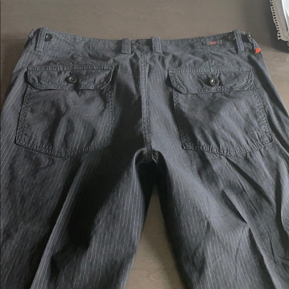 Hugo Boss black pants with thin stripe - Picture 9 of 9